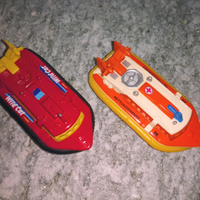 Coppia modellini Hovercraft scala 1:120 circa