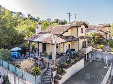 VILLA SINGOLA A MANZIANA