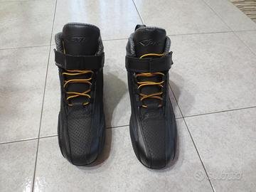 Scarpe moto