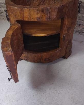 antico contenitore in legno
