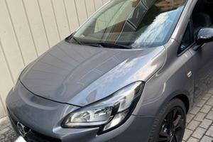 Opel Corsa Coupé bicolor 2015