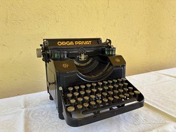 Macchina da scrivere Orga Privat. Anno 1914