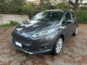 FORD FIESTA 1.5 TDCi Titanium 5p - 2015