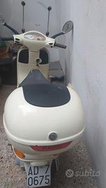 bauletto vespa 30 lt  beige