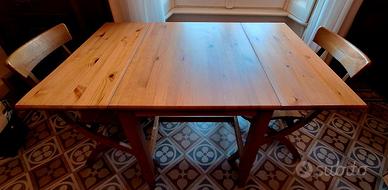 Tavolo allungabile Ikea e 2 sedie