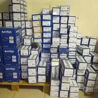 scatole di articoli da ferramenta sconto 50%