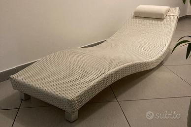 lettini sdraio chaise longue bianco prendisole