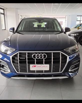 AUDI Q5 40 TDI 204 CV quattro S tronic Busi U10605