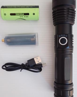 Torcia LED Ricaricabile 