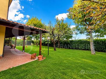 Villa o villino Calderara di Reno [V115VRG]