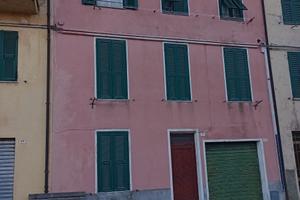 Trilocale arredato con terrazza