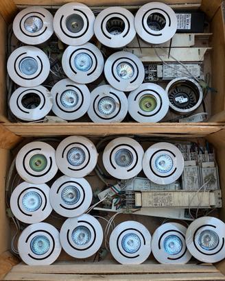 Stock 17 faretti incasso Artemide bianchi