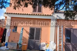 Casa singola con giardino a Santa Venerina