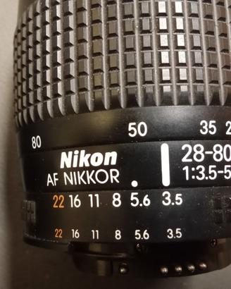Nikon F70 (macchina fotografica a pellicola)