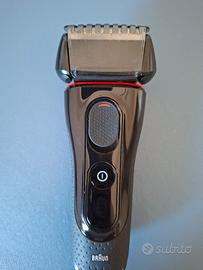 Rasoio elettrico Braun Series 5 con accessori 