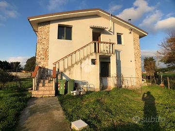 PORZIONE DI BIFAMILIARE A CASTEL D'ARIO