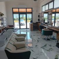 Arredamento parrucchiere /barbiere