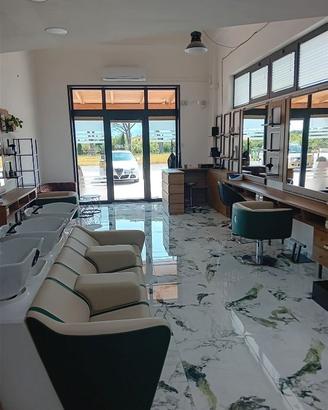 Arredamento parrucchiere /barbiere