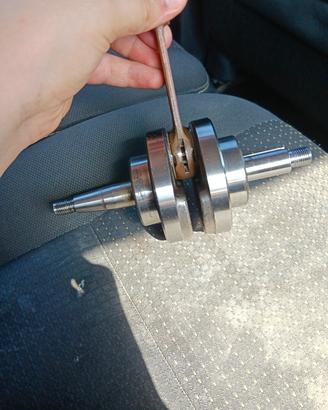 albero motore am6 con cuscinetti tutto originale