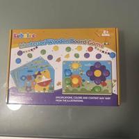 Gioco Montessori con Chiodini Colorati e Carte