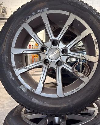 Pirelli INVERNALI BMW X3 + cerchi MOMO 17