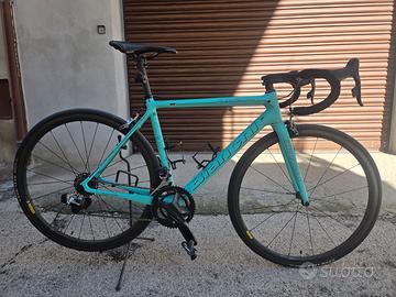 Bianchi Specialissima Sram Red eTap