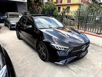 MERCEDES-BENZ A 200 d Auto AMG Line Tetto Telec.