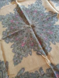 Antico foulard della nonna