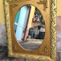specchio d'epoca con cornice in legno 