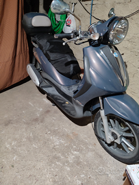 Piaggio Beverly 250 i.e