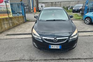 Opel Astra 1.4 100CV 5 porte Cosmo