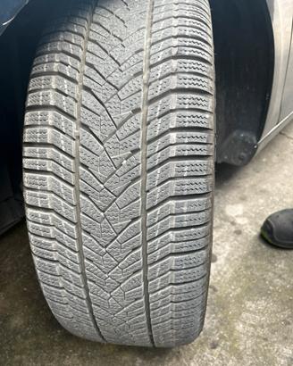 Gomme 225 45 R17 invernali