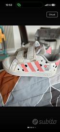 Adidas minnie