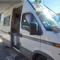Camper van Iveco 35C13