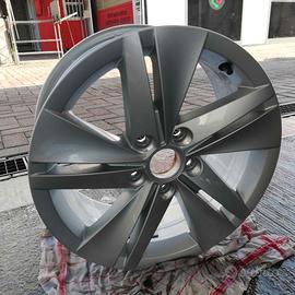 4 cerchi in lega modello Norfolk 7 J x 16 H2 ET48