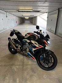 BMW M1000r my 2024