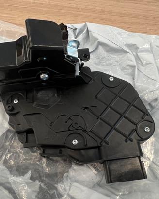 Serratura Posteriore Porta Sx Ford Fiesta