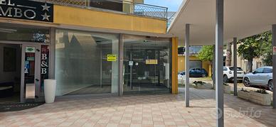 Negozio ad uso commerciale. Riccione