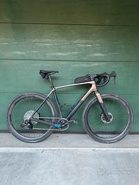 TREK CHECKPOINT M/L - gravel full carbon custom