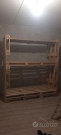Letto a castello triplo