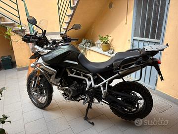 Triumph 900 rally pro