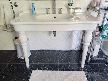 Lavandino bagno a consolle in ceramica