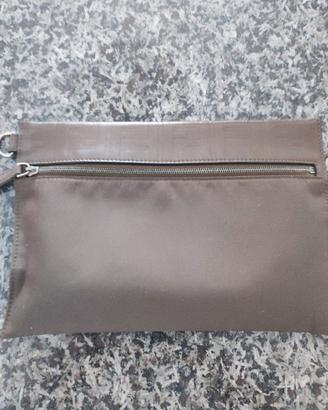 pouch