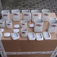 Set di pocellana per spezie di cucina