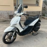 Piaggio Beverly 350 ST