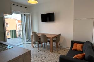 Libero un posto letto in camera doppia per ragazze