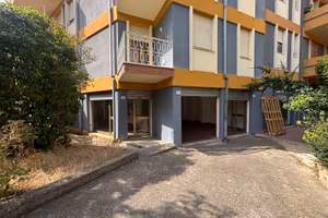 Ampio locale zona ospedale san francesco