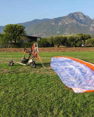 Paramotore / paracarrello / parapendio