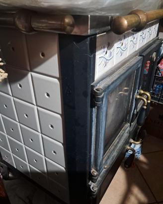 stufa a legna maiolica