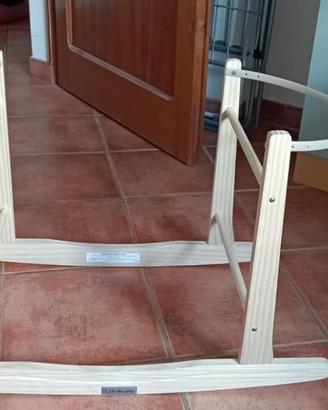 Supporto regolabile a dondolo per culla